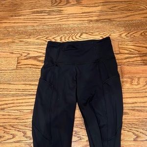 Lululemon 3/4 Length Cropped Leggings